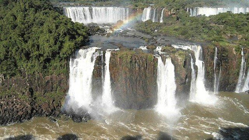 Em Foz do Iguaçu o setor de turismo é o principal. Fonte: Pixabay.